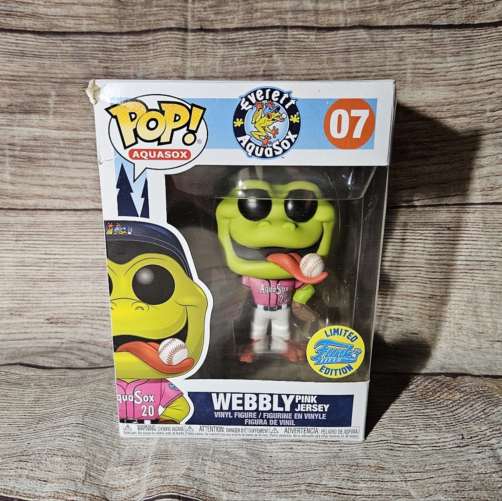 Everett Aquasox webbly pink jersey baseball limited edition funko pop 07